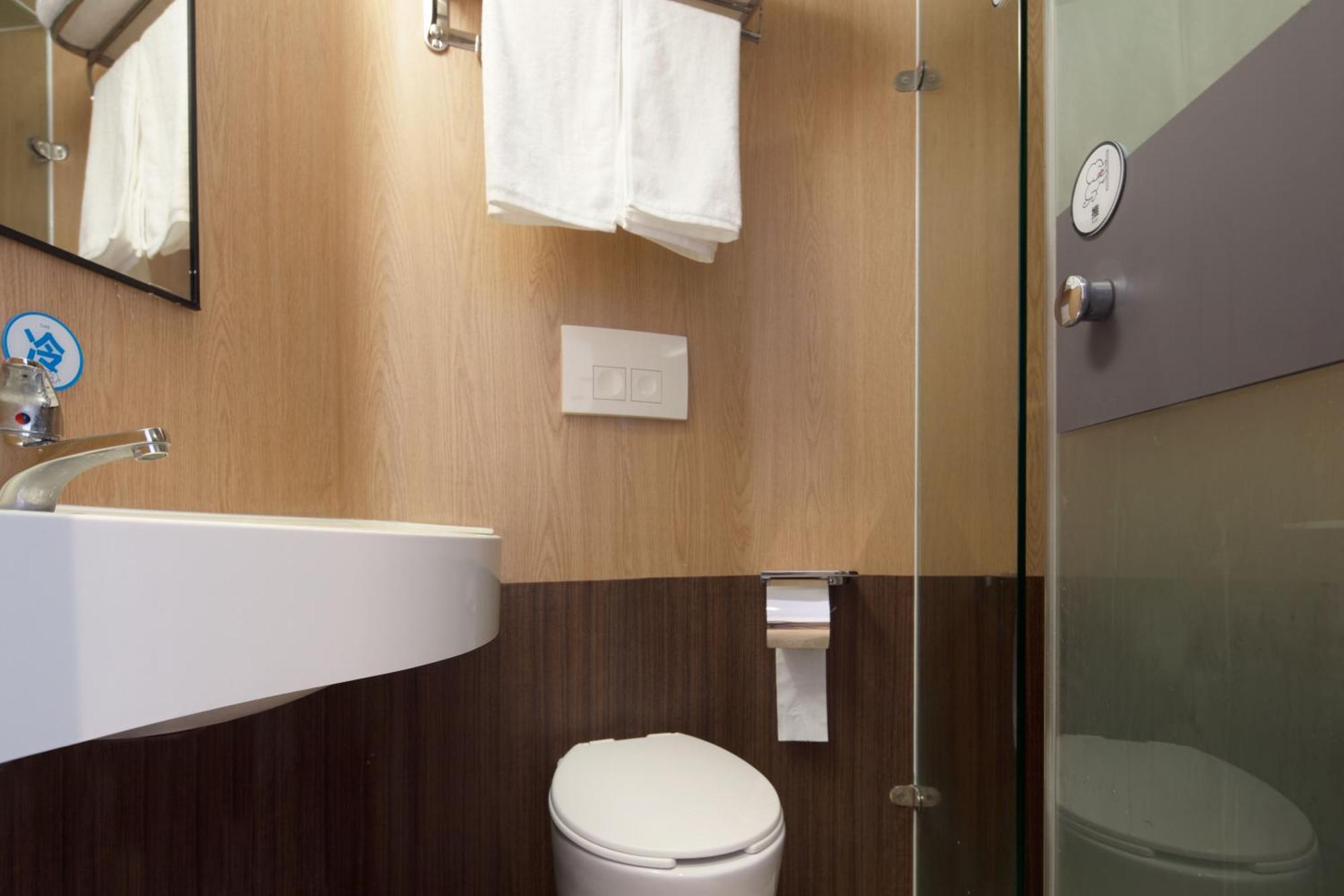 Mcsrh Hotel-Chengdu Chunxi Road מראה חיצוני תמונה